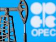 Країни ОПЕК+ знову знижують видобуток нафти
