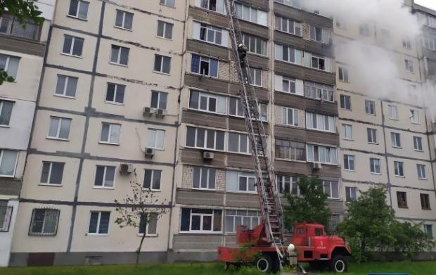 Вибух будинку в Києві: під завалами перебувають три людини