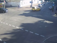 Водій втік з місця пригоди: У Києві авто збило дитину на переході (відео)