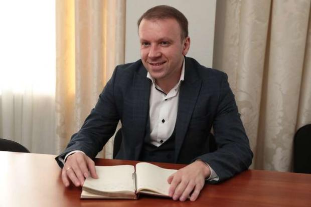 Роман Єрмоличев знайшов у школах 36 000 дармоїдів