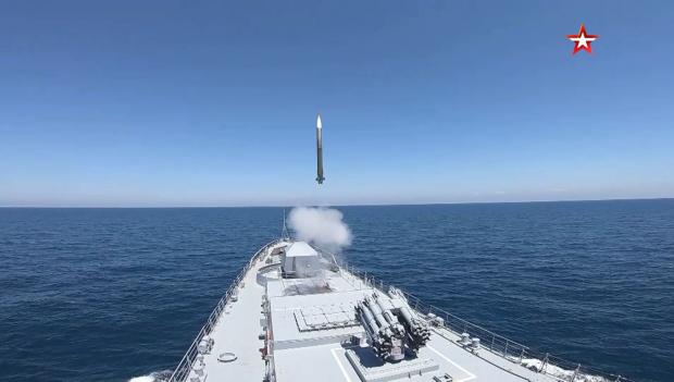 Запуск зенітної керованої ракети з ЗРК «Штиль-1». Фото: скріншот з відео.