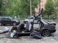 Стали відомі моторошні деталі про потерпілих у ДТП з маршруткою і Mercedes у Києві