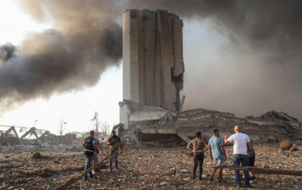 Масштабні руйнування і сотні поранених: що відомо про вибух в Бейруті