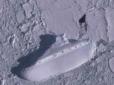 Біля узбережжя Антарктиди помітили крижаний корабель - над цими кадрами ламає голову мережа (фото)