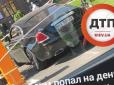 Не щастить, так не щастить: У Києві шлагбаум впав і пошкодив Rolls-Royce за $400 000 (фотофакт)