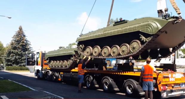 Польський суд повернув Україні 26 БМП-1