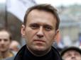 Навальний все ще в комі, а лікарі мовчать про діагноз: Спливли нові деталі про отруєння політика