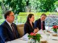 Політична криза в Білорусі: Тіхановська зустрілася із заступником держсекретаря США