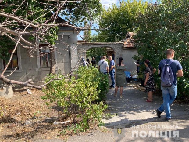 У Миколаєві, на території мікрорайону Варварівка, виявили тіла двох чоловіків.