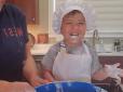 2-річний малюк з США розвеселив мережу кулінарним шоу