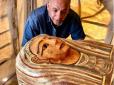 Найбільше відкриття такого роду в історії: В Єгипті знайшли 27 саркофагів віком понад 2 500 років (фото)