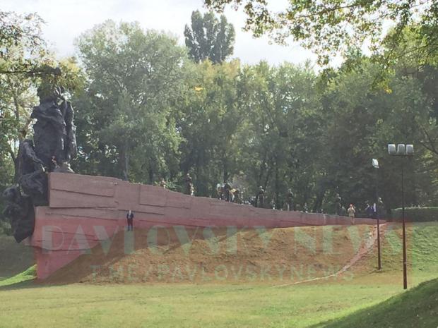 Охорона Зеленського нібито вигнала людей з парку перед його візитом