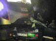 Поїзд розчавив авто під Полтавою: Останні секунди життя водія потрапили на відео