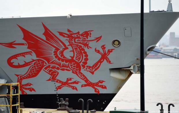 Есмінець HMS Dragon D35