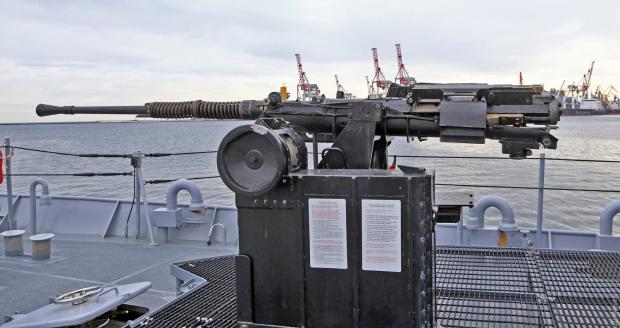 25-мм корабельна артилерійська установка на «Айленді». Фото: Думская