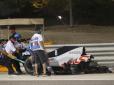 Болід просто розірвало навпіл: Гонщик потрапив у моторошну аварію на Гран-прі 