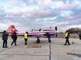 У Запоріжжі піднявся в небо новий український літак (фото, відео)