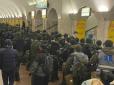 Влада з протестами воює по-новому: Для протидії Майдану ФОПів силовиків сотнями перекидали на метро