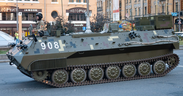 1АР1 “Положеніє–2” на військовому параді України