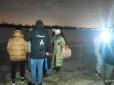 Сильні морози не перешкода: Українці масово занурюються в крижані ополонки на Водохреща (фото, відео)