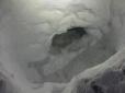 З архіву ПУ. Підліток загубився в зимовому лісі і побудував собі снігову печеру - його кмітливість здивувала навіть рятувальників (фото)