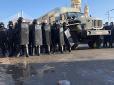Російські силовики затримують учасників мітингів за звільнення Навального (відео)