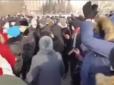 Росія проти Ху*ла: У Читі ОМОН відмовився розганяти мітинг (відео)