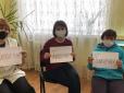 Другу добу на Львівщині голодують десятки медсестер