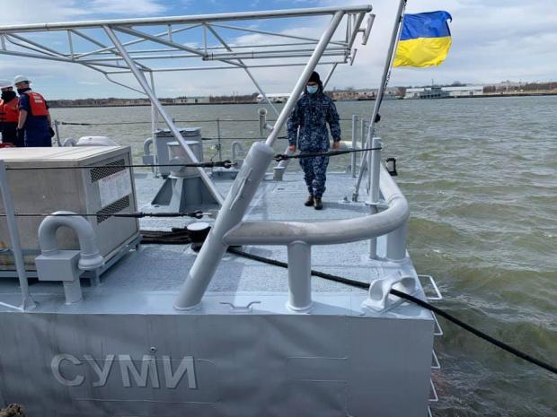 Патрульний катер типу Island "Суми" під час ходових випробувань / Фото: Посольство України в США