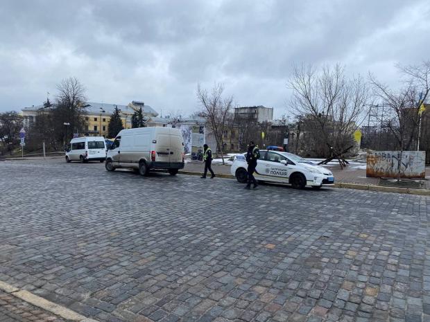 Поліція в Києві вранці 27 лютого