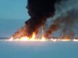 Вода спалахнула, як смолоскип: У Росії загорілася... ріка Об (відео)