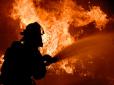 В ​Одесі під час гасіння пожежі обірвалось життя командира відділення вогнеборців