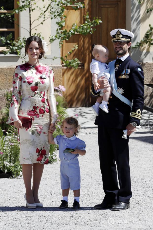 Принц Швеції Карл Філіп і принцеса Софія з дітьми