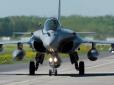 Франція вже готова надавати Україні летальну зброю: Макрон пропонує ЗСУ винищувачі Rafale, - ЗМІ