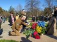 Рашисти поглумилися над пам'ятним знаком загиблим учасникам АТО в центрі Одеси