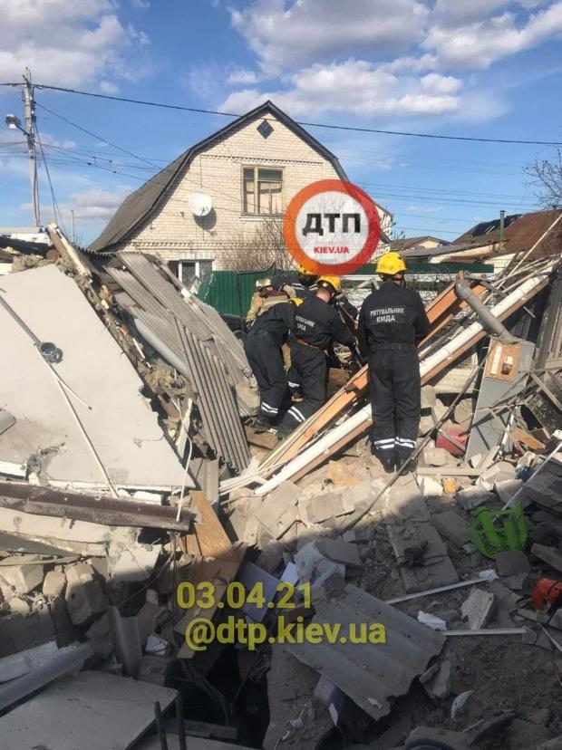 Наслідки вибуху в Києві.