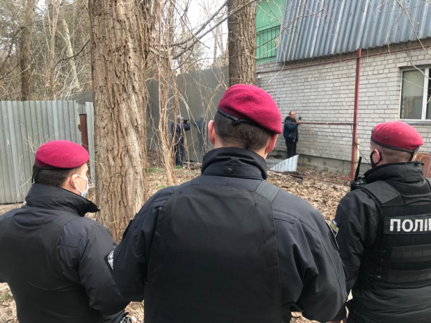 Поліція провела огляд ділянки на Трухановому острові в Києві