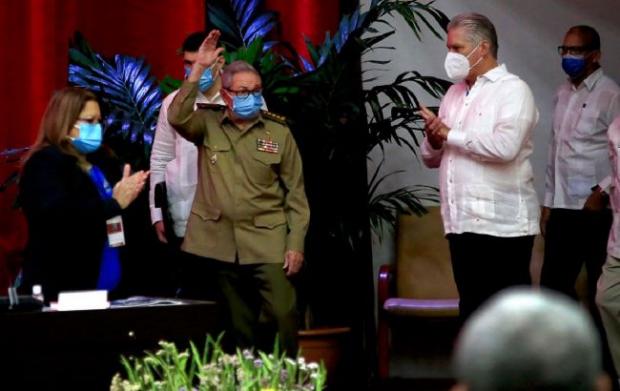 Рауль Кастро залишає посаду першого секретаря Компартії Куби