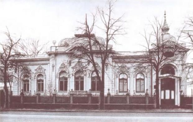 Київська резиденція принца Філіпа - так виглядав колишній палацик Я. Полякова в ті часи