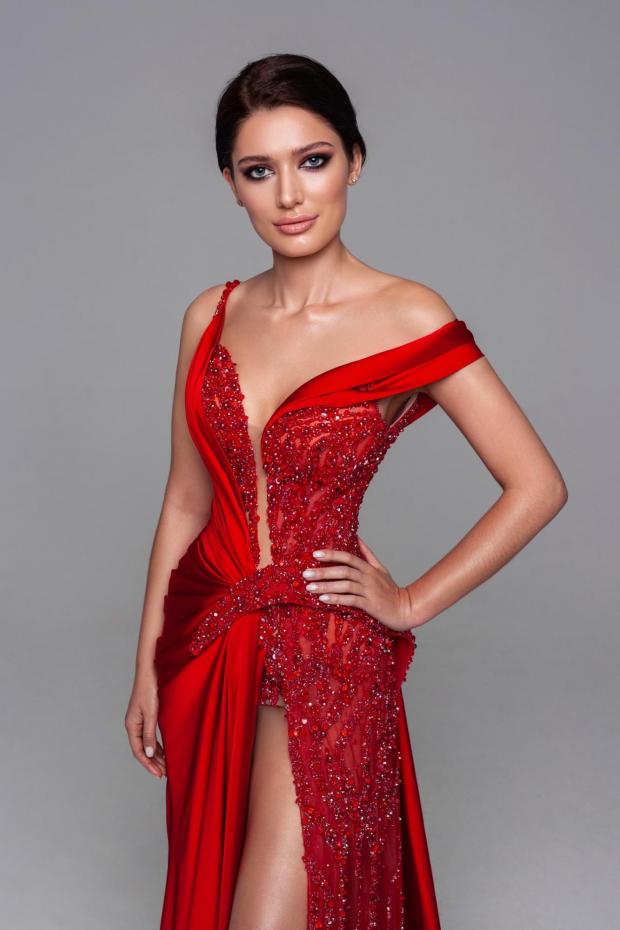 Міс Всесвіт 2021: карколомні вбрання української красуні (фото)