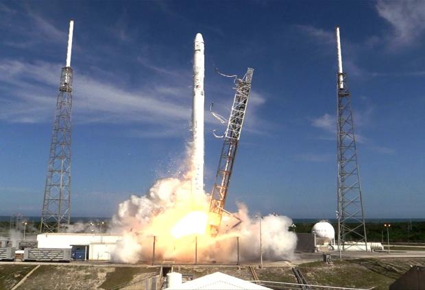 Запуск ракетоносія Falcon 9 від компанії SpaceX