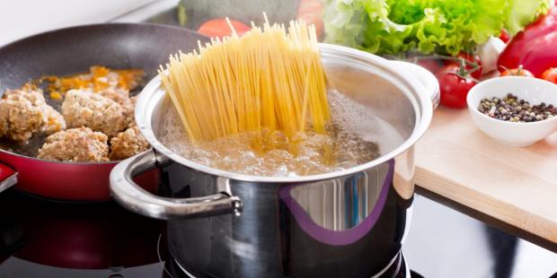 Спагеті після приготування мити не потрібно