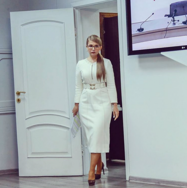 Юлія Тимошенко в білій сукні