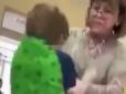 На очах у інших дітей: У столичній школі вчителька побила хлопчика з інвалідністю (відео)