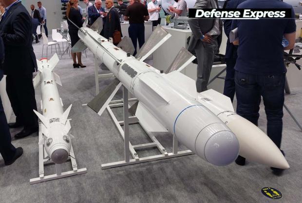 Ракети Р-73 та Р-27 від ДАКХ "Артем" на виставці "Зброя та Безпека-2021"