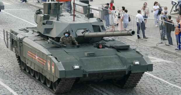 У Росії випробовують безпілотну версію танка «Армата».
