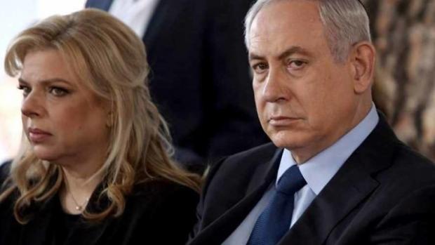 Біньямін Нетаньяху з дружиною, фігуранткою корупційних скандалів