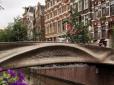У Амстердамі королева відкрила перший у світі сталевий міст, надрукований на 3D-принтері (фото, відео)