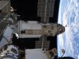 Скрепні скрепи: Російські космонавти на МКС терплять незручності, викликані новим модулем 