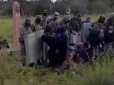 Бацька влаштував терор: Литовські прикордонники показали відео, як у Білорусі змушують мігрантів переходити кордон з ЄС